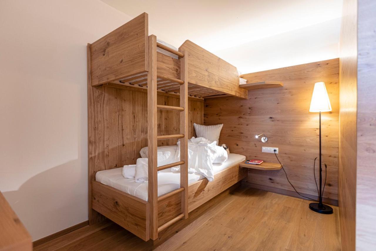 Wellness Aparthotel Panorama Alpin - Ferienwohnungen Jerzens Im Pitztal Exterior photo