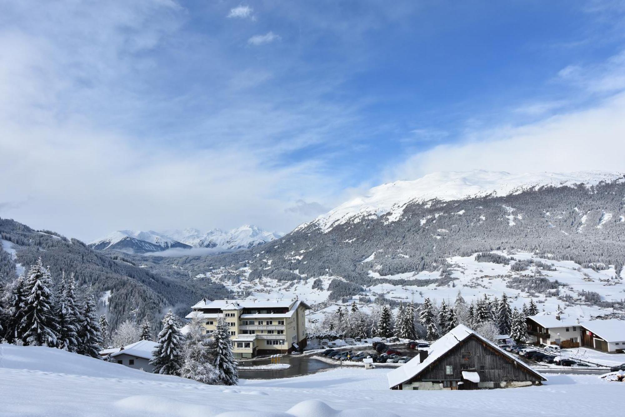 Wellness Aparthotel Panorama Alpin - Ferienwohnungen Jerzens Im Pitztal Exterior photo