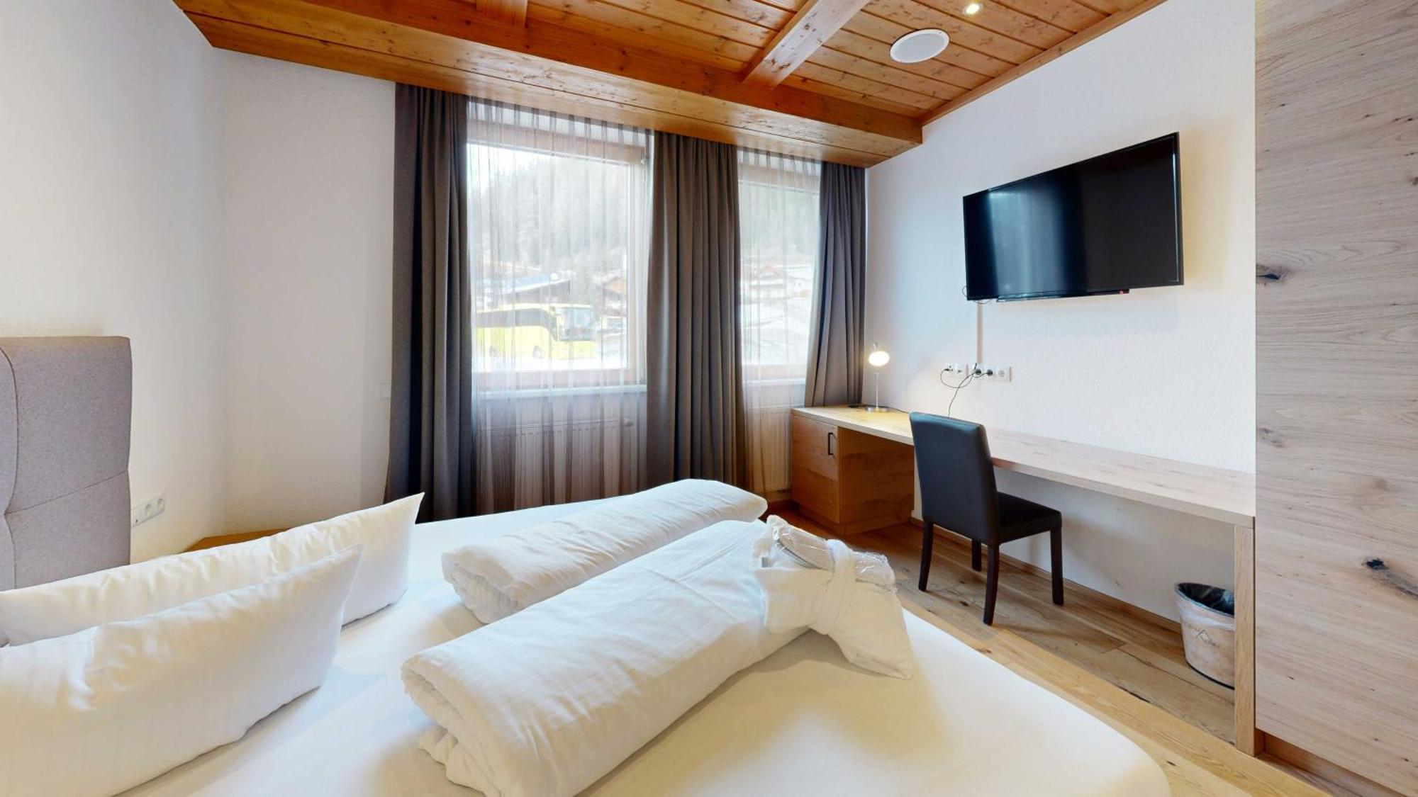 Wellness Aparthotel Panorama Alpin - Ferienwohnungen Jerzens Im Pitztal Exterior photo