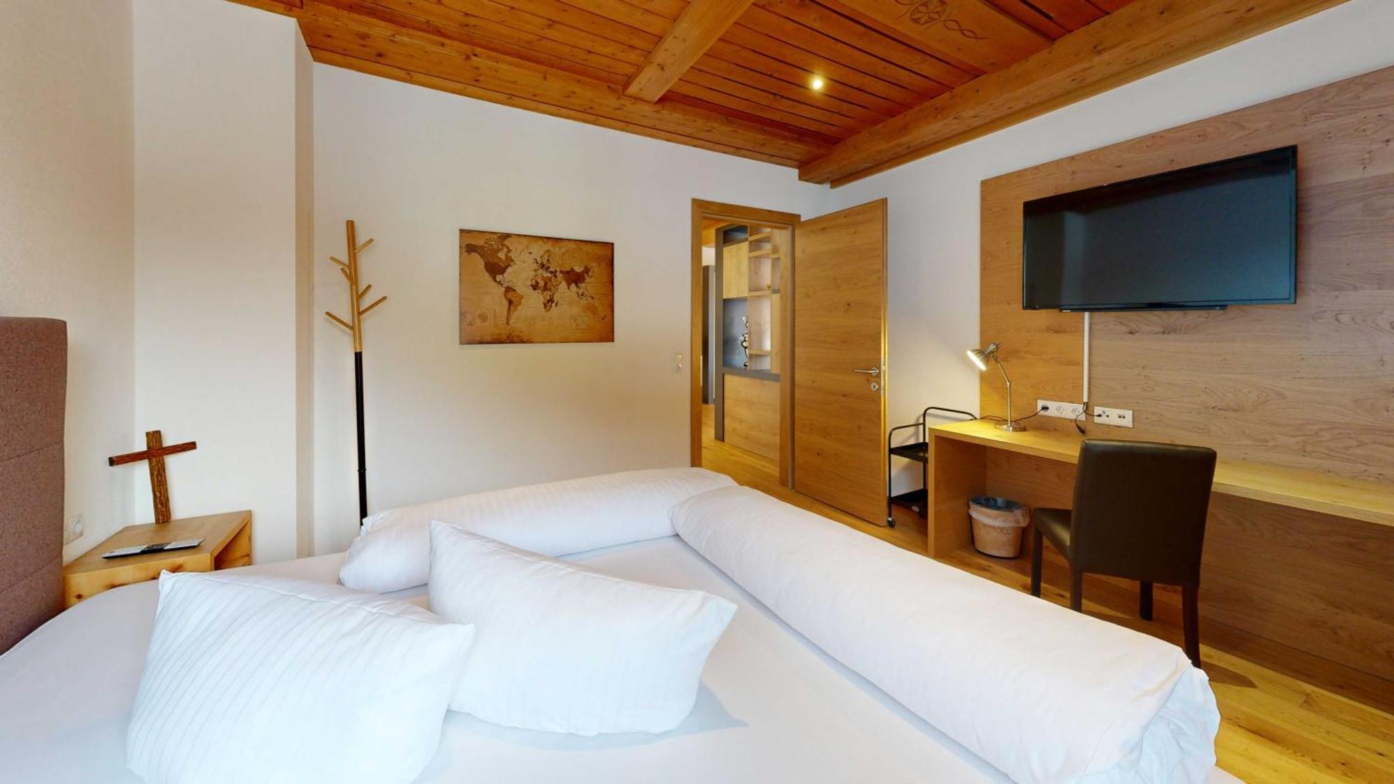 Wellness Aparthotel Panorama Alpin - Ferienwohnungen Jerzens Im Pitztal Exterior photo