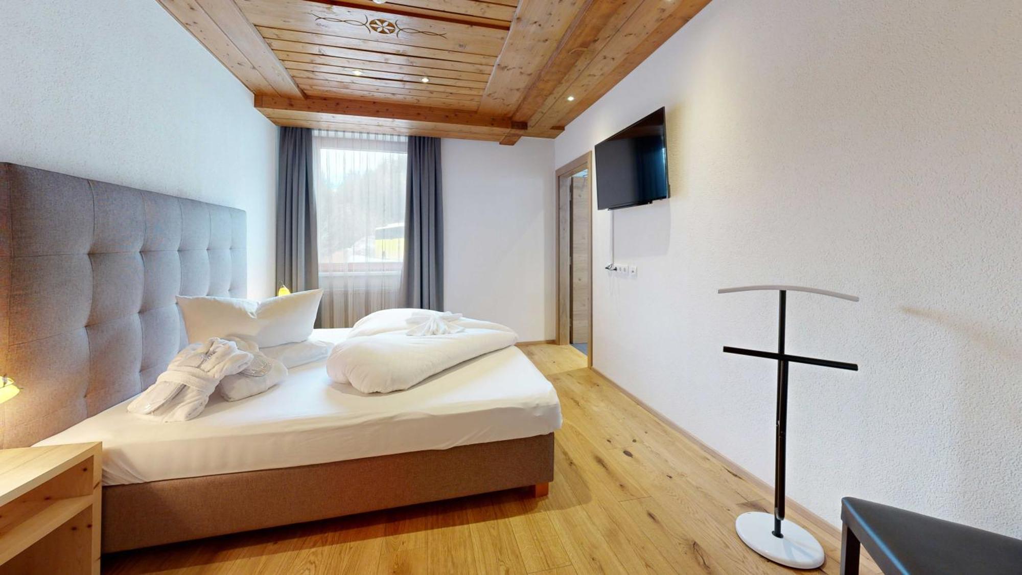 Wellness Aparthotel Panorama Alpin - Ferienwohnungen Jerzens Im Pitztal Exterior photo