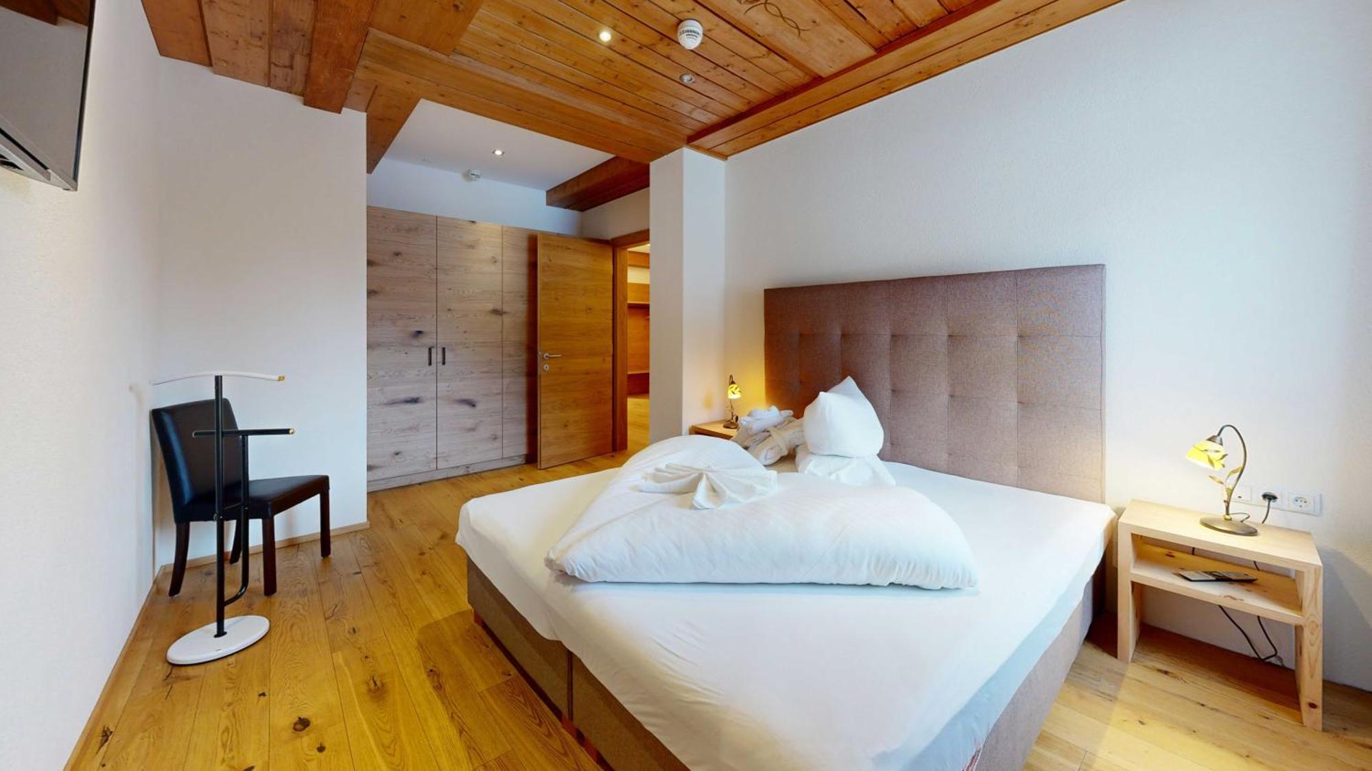Wellness Aparthotel Panorama Alpin - Ferienwohnungen Jerzens Im Pitztal Exterior photo